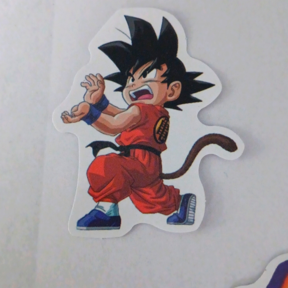 Goku Bracelet and 7 Dragon Ball Z Stickers - Picture 3 of 9